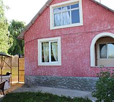 Casă - 1 nivel: 70m2 (+40 mp mansarda, garaj 21mp, beci) 6 ari