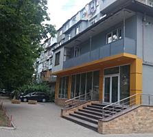 Vind Camera mare 21m in camin curat Buiucani