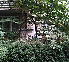 Продаётся 3-комнатная квартира. 8-ой квартал.