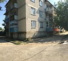 Se vinde apartament cu 3 camere la Anenii Noi