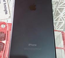 Продам iPhone 7+ 128g CDMA/GSM.