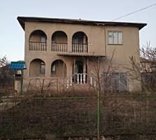 2-ух этажный котельцовый дом 220кв. м. на 6 сот земли в г. Сынжерей