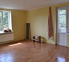 Продаю однокомнатную квартиру в центре Калараша.