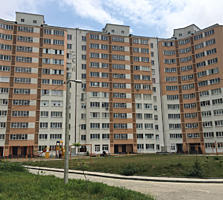 Vind apartament nou cu 2 odai pe str. M. Dragan