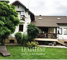 Casa exclusiva. Zona "Vila Verde". 280 m2, 10 ari