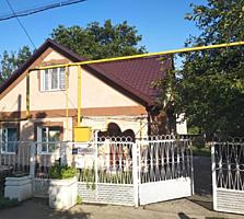 Продаются 2 дома, гараж на 7 сот., Новые Бельцы