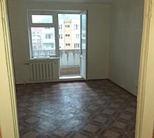 Urgent se vinde apartament cu 3 odai de mijloc