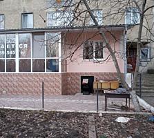 Продается 3-ёх комнатная с автономным отоплением se vinde apartament