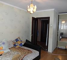 Vind apartament cu 3 odai la pret bun!!! Urgent!