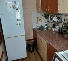 Продам двухкомнатную квартиру в центре