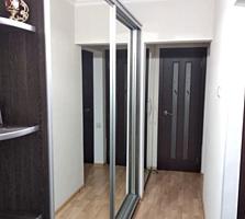 Vind apartament cu 2 odai la pret bun!!! Urgent!