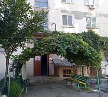 Продам на Солнечном 2-комнатную квартиру, 1/5, 40,4 кв. м