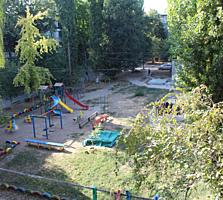 Vind apartament cu 3 odai la pret bun!