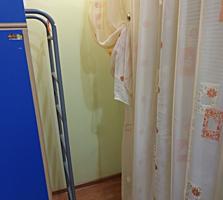 Vind apartament cu 3 odai, euroreparatie, incalzire autonoma!!!