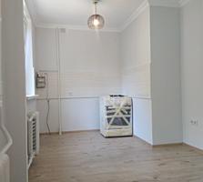 Vind apartament cu 3 odai la pret bun! Ciocana!!!