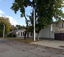 Бендеры, Центр. Здание под бизнес, жилдом, 233,7 кв. м, участок 7,2