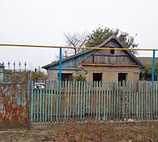 Участок 10 сот., с домом в с. Карагаш от г. Тирасполя 10 мин. езды.
