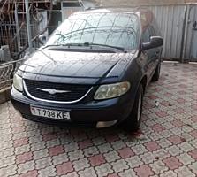 Крайслер Вояджер 2001г. черный бензин-пропан двигатель 2.4 - 2800у. е