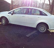 Продам свой автомобиль Fiat Linea 2015 г. Пробег всего 27т. км