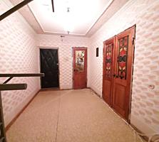 Apartament in Centrul or. Ialoveni 6 min de la podul Telecentru.