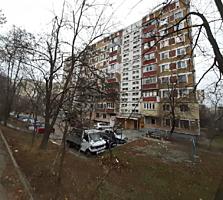 Seria 135, et 6/9,reparatie foarte buna, termopane, mobila si tehnica!