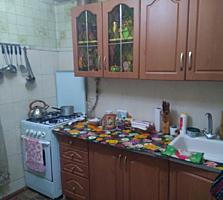 Продаётся 2-комн, Красные Казармы 3/5.