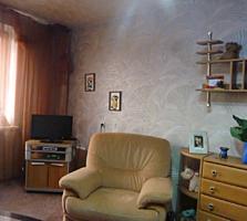 Продам 2 ком. квартиру 44/30/6 кв. м. на 1/5 в районе IDC.