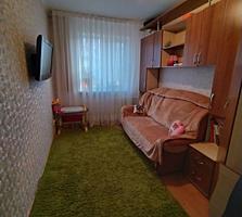 Продается 2-комнатная квартира с евроремонтом, мебелью 47 кв. м.