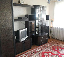 Продам 3 комнатную квартиру в центре! Ватутина