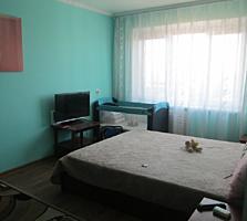 Срочно! Московский пр-т, 8/9 эт, отличное состояние, середина.