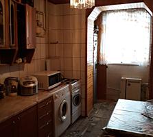 Продам трёхкомнатную квартиру, Пэмынтены