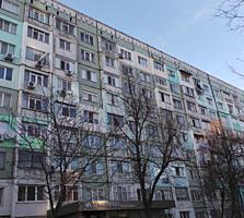 Vind apartament cu 3 odai pe str. Cuza-Voda!