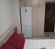 Garsoniera cu reparatie! Mobila si tehnica!