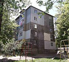 Hristo Botev! Langa Miadora, raion foarte bun, odai separate, balcon!