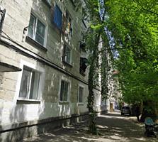 Casa de cotilet mai jos de Flacara, et 2/5, stare foarte buna, mobila!