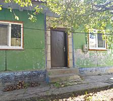 Продается дом с участком земли 16 соток.