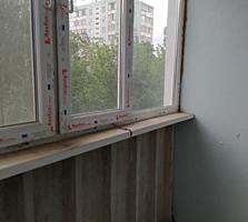 Продам Новострой 2/6, 58/30/13 кв. м. в центре Бендер.
