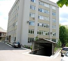 Apartament cu 2 camere de vânzare, renovat, cu vecini prietenoși și ..