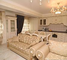 Spre vanzare Penthouse cu 2 dormitoare + living + terasa intr-o casa .