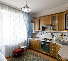 Se vinde apartament cu 3 odăi, amplasat în sect. Botanica pe str-la ..