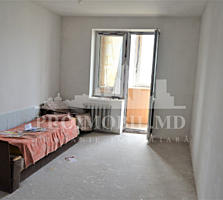 VÂNZARE apartament cu 3 camere + living. Suprafața de 127 mp. ...