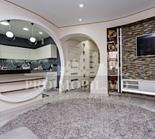 Vă propunem spre vânzare un apartament cu 3 camere. Poziționat pe ...