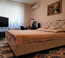 Apartament cu 2 camere de vânzare, renovat, cu vecini prietenoși și ..