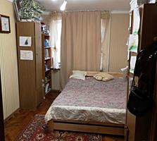 Центр, 2-комнатная с ремонтом, 1/5 эт.
