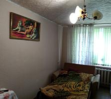 Продается 1- комнатная квартира 30 кв. м. с ремонтом, этаж 1 из 5. Стен
