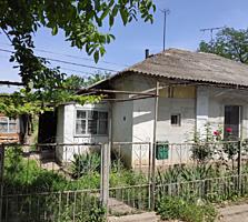 Продается 2-комнатная квартира на земле 53 кв. м. комнаты раздельные.