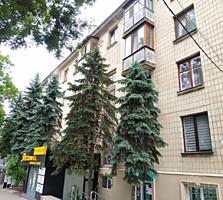 Центр, Негруции, 2-ком., 2/5 этаж, 52м2, раздельные комнаты!