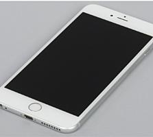 Телефон iPhone 6s серебристый!