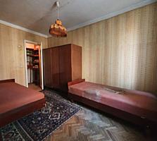 По цене однокомнатной, 1 линия Лупу, 3 этаж, отличное место!