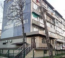 Продаётся 2-комнатная квартира, 9-квартал (район Автовокзала).